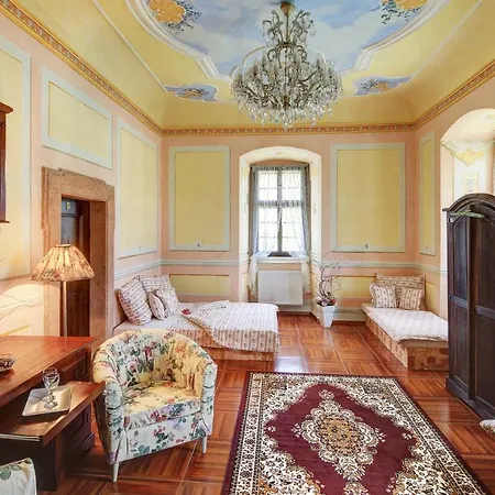 Gasthof Dum Zameckych Kaplanu Valec
